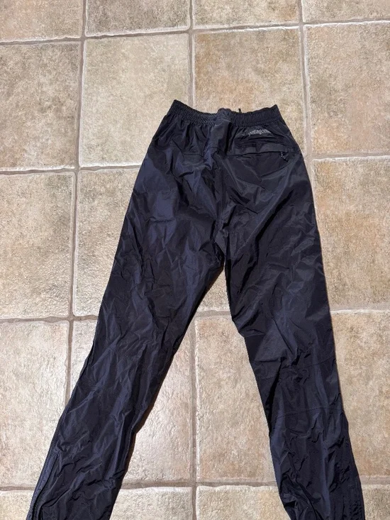 Patagonia XS Rain Pants - Picture 2 of 5